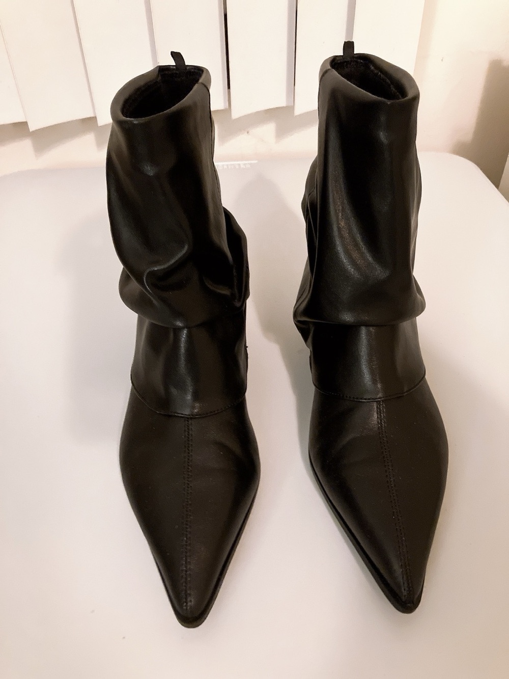 Time & Tru Black Faux-Leather Kitten Heel Ankle Boots Size 7 NWOT - Picture 6 of 12